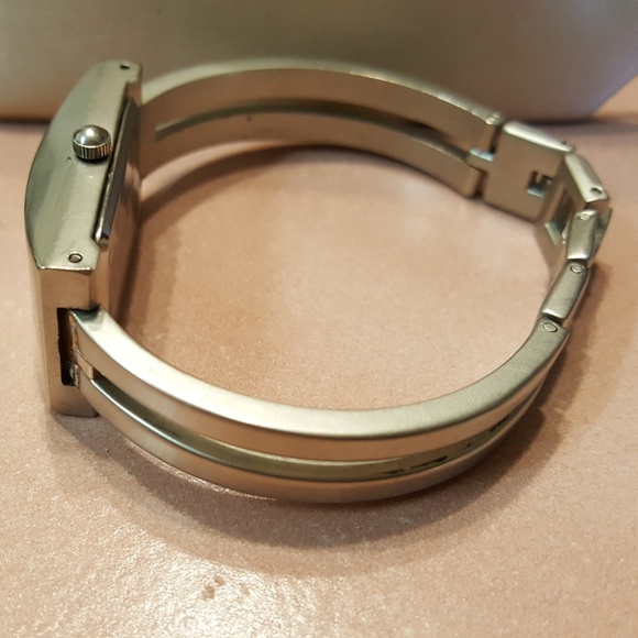 Gucci Sterling Silver Purple Face Ladies Bracelet Watch Size 6.5 Small - Picture 3 of 5